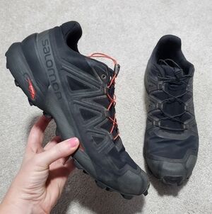 SALOMON SpeedCross 5 Trail Running Shoes ContaGrip QuickLACE Black Red Men's 11